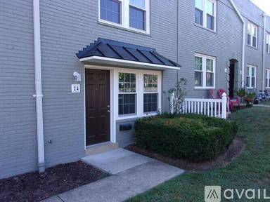 Main picture of 737 N Nelson St