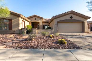 Main picture of 41707 N Iron Horse Dr