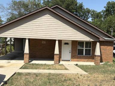 Main picture of 549 Neomi Ave