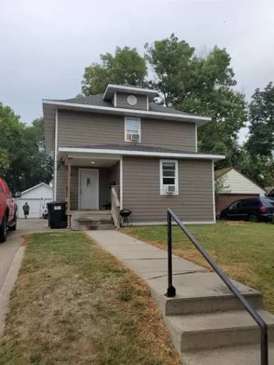 Main picture of 811 N Duluth Ave