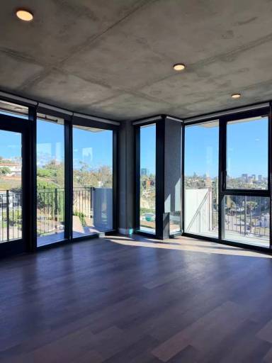 Main picture of 3660 Reynard Way