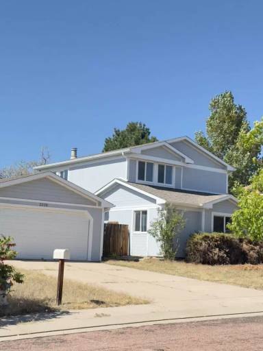 Main picture of 2220 Moccassin Dr
