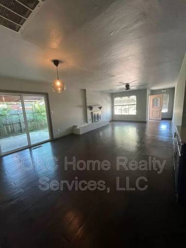 Main picture of 3604 Willow Springs Dr