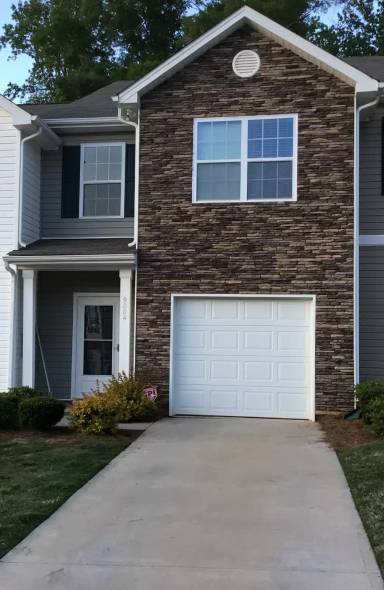Main picture of 9004 Bradstreet Commons Way