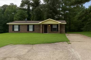 Main picture of 2453 Bethany Church Rd
