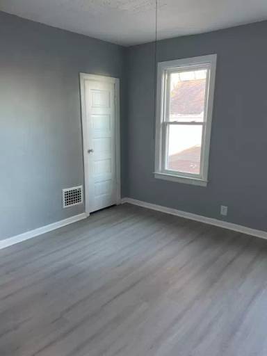 Main picture of 86 88 Penny Ave