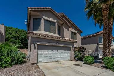 Main picture of 822 E Ross Ave