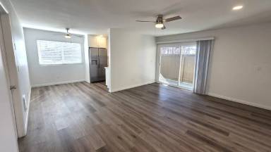 Main picture of 2669 Madison St