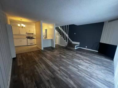 Main picture of 4024 Emerald St