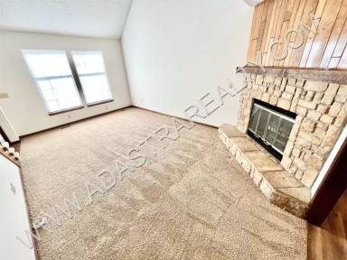 Main picture of 14942 Riggs St