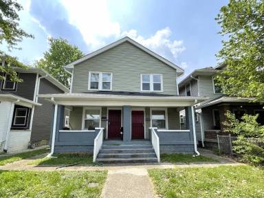 Main picture of 556 Eastern Ave
