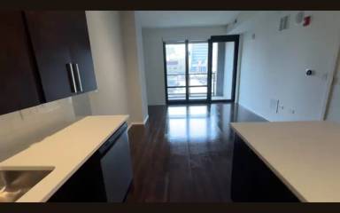 Main picture of 900 W Washington Blvd