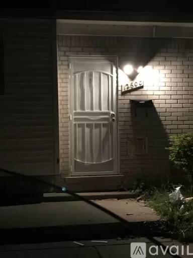 Main picture of 12600 Woodmont Ave