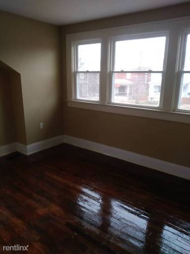 Main picture of 329 E 12th Ave