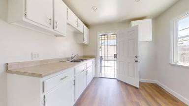 Main picture of 4712-14 W 152nd St