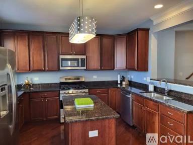 Main picture of 2603 Commons Dr