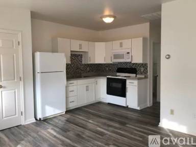 Main picture of 335 E Main St