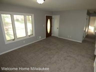 Main picture of 4024 S 54th St