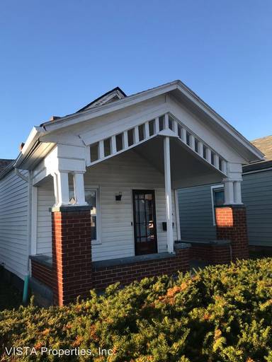 Main picture of 1307 E Oak St