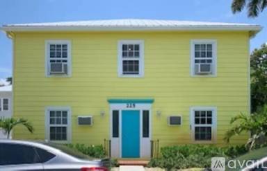 Main picture of 225 Conniston Rd
