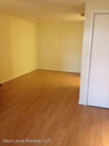Main picture of 9759 Hellingly Pl