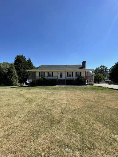 Main picture of 1884 Prophet Rd