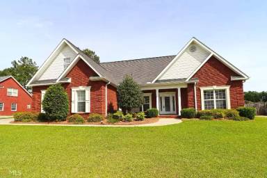 Main picture of 120 Havelock Cir