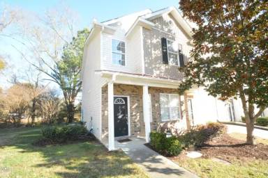 Main picture of 650 Ganyard Farm Way Apartments