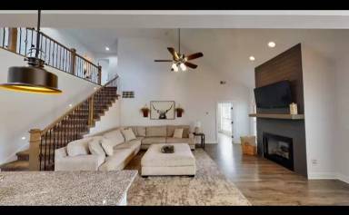 Main picture of 704 Jersey Dr