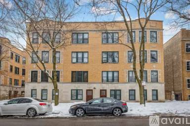 Main picture of 1223 W Granville Ave