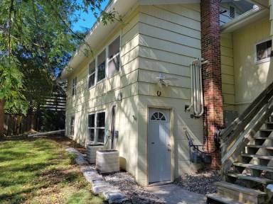Main picture of 220 Church St