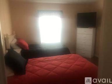 Main picture of 324 Queen Palm Dr