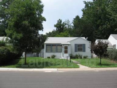 Main picture of 2425 S Humboldt St