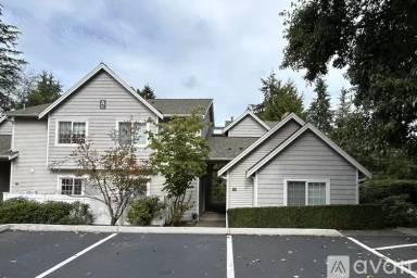 Main picture of 601 12th Ave NW