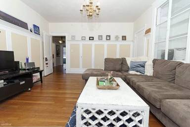 Main picture of 1120 Commonwealth Ave