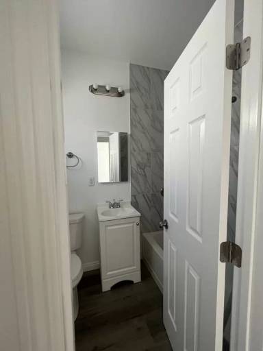 Main picture of 626 E 5th St