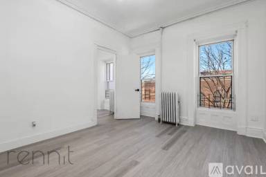 Main picture of 796 Lafayette Ave