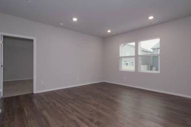 Main picture of 5507 W Georgetown Ln