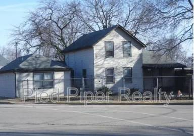 Main picture of 1203 S Galena Ave