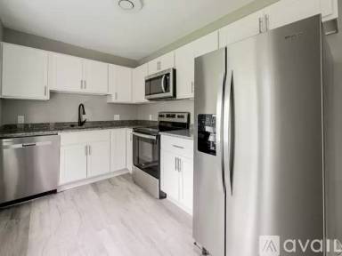 Main picture of 2890 Central Blvd