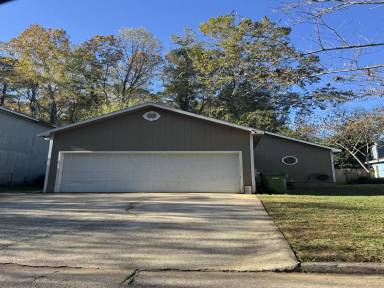 Main picture of 1396 Maplebrook Dr