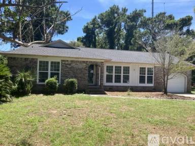 Main picture of 1133 Island View Dr