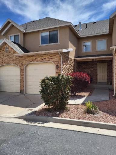 Main picture of 1032 N Plaza Dr