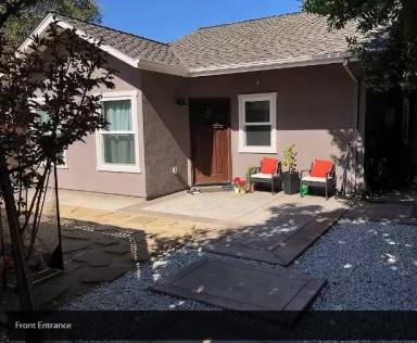 Main picture of 196 Carmelita Dr