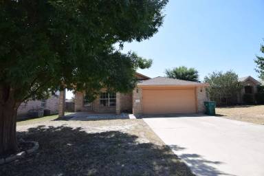 Main picture of 206 Tepee Dr