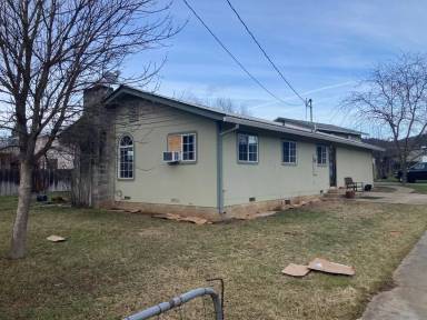 Main picture of 111 Mill St