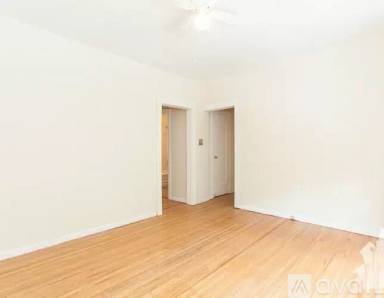Main picture of 620-28 W Barry Ave