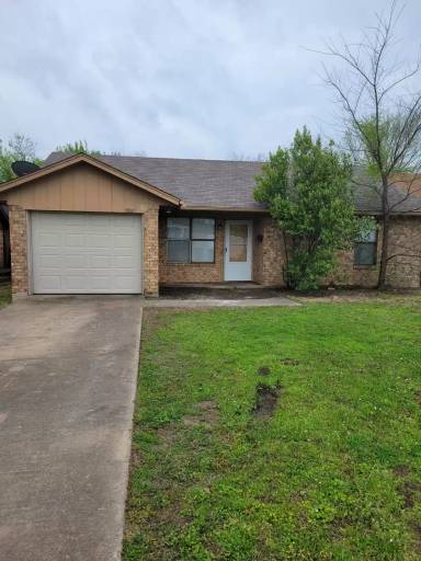 Main picture of 3507 Division St