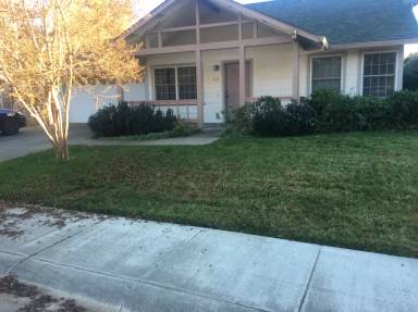 Main picture of 2722 Albany Ave