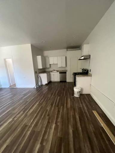 Main picture of 13931 Main St